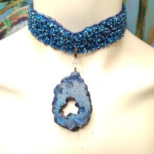 NEW AURA QUARTZ CHOKER NECKLACE ROYAL BLUE DRUZY CRYSTAL PENDANT